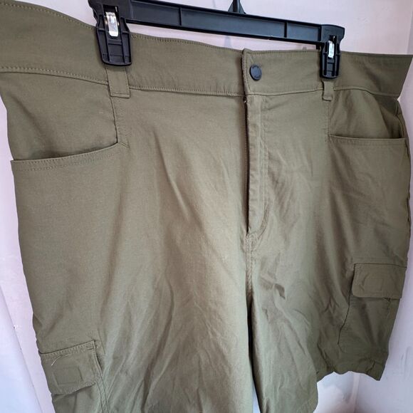 Orvis Men’s Size 40 Cargo Fishing Shorts Green Khaki Comfort Waistband Outdoor - Picture 3 of 11